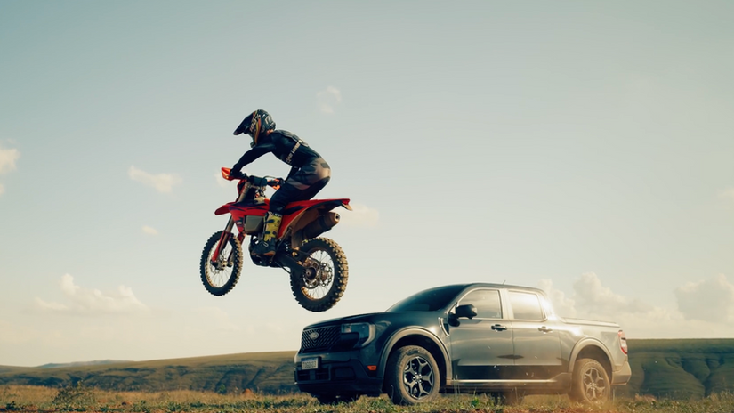 Ford Maverick Black: De Trás Pra Frente